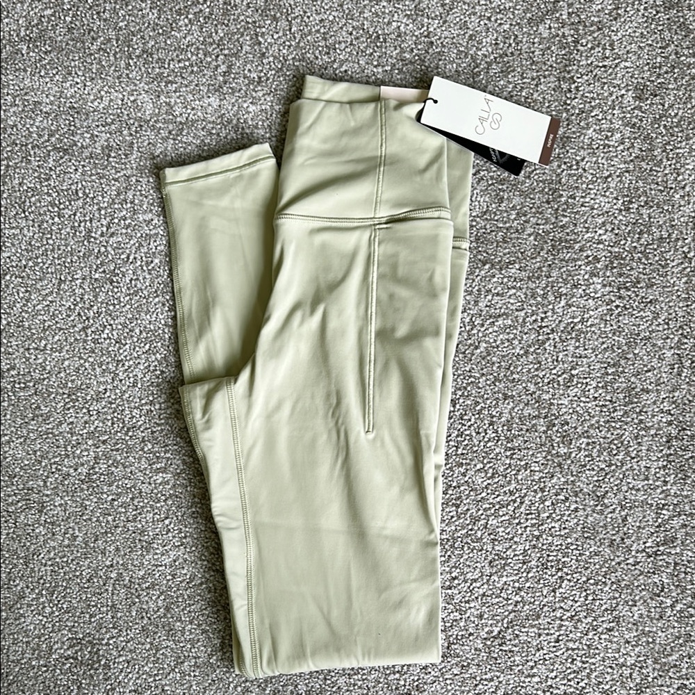 Stylish Women's Leggings in Light Green